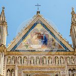 orvieto-cathedral-top-facade-italy-umbria-56802747